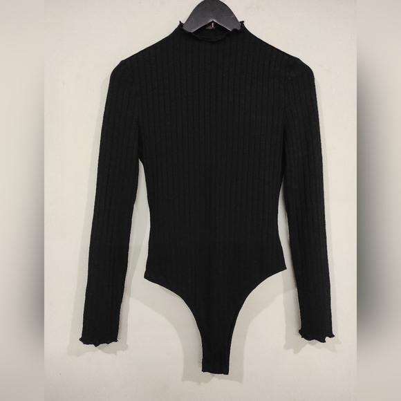 Shein Black Bodysuit 🖤 - Picture 2 of 13